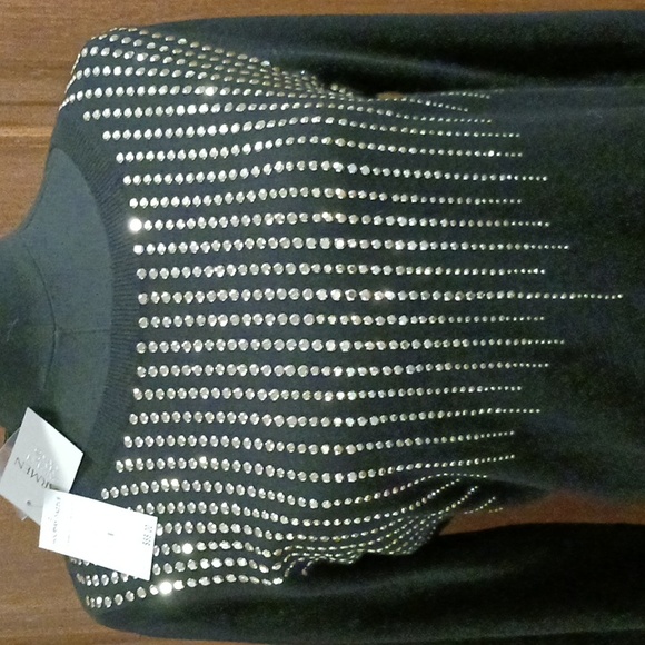 NWT Carmen Marc Valvo studded black sweater. Size M - Picture 2 of 4